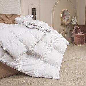 ������ Loretta