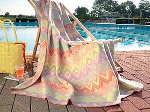 ������ ���� Biederlack July