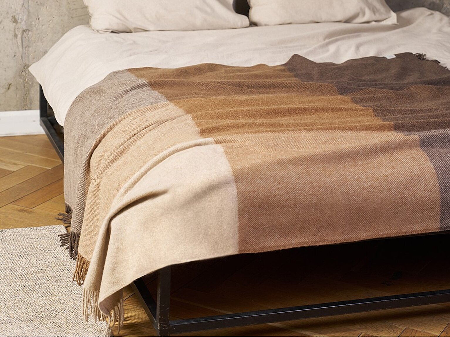 ���� Luxberry Woolen, ������-����������