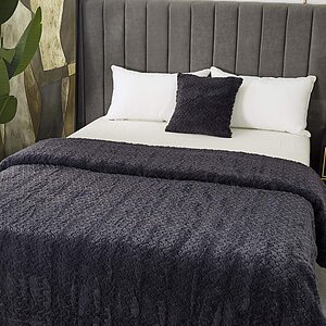 ���� Sofi De Marko ������, �������� � ���� 8112 �. � 51 ������