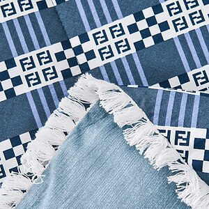 ���������� ����� � ������� Sofi De Marko ��������� �89 � ���� 17184 �. � ��������� ���� �������� - 50�70 � 70�70