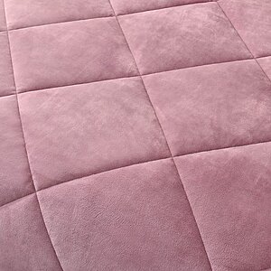 ������ Sofi De Marko ������, ������� � ���� 9816 �. � 17 ��������