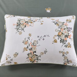 ���������� ����� Sofi De Marko ����� � ���� 11520 �. � 52 �������