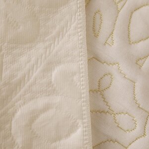 ����������� Sofi De Marko �������� � ������� � 77 ��������