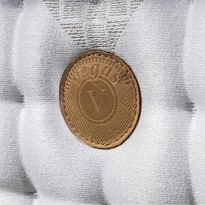 ������ Vegas Serenity Cream � ����������� ��������� ����, 1100 ������/�&sup2;, 7 ��� ��������� � 1 ������