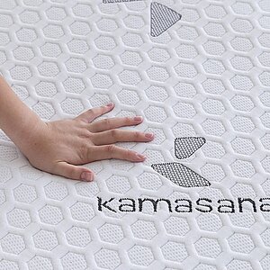 ������ Kamasana Mariposa � ���� 77350 �. � ������-������� ������