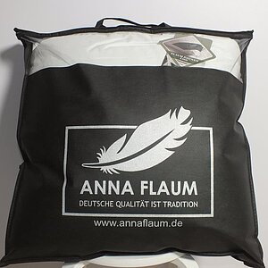 ������� Anna Flaum Eis, ������� 70�70 �� � ������������ ����� � ����