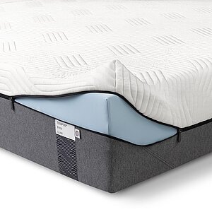 ������ Tempur Firm Luxe 30 � ������ � �������� ������ � ��������� �����������, ������������ ���: 200 ��.