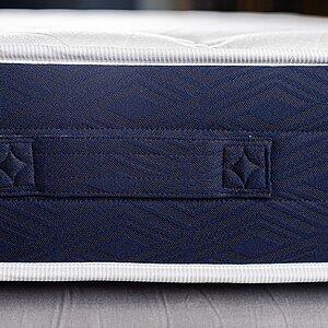 ������ Materlux Regale � [150 x 210 ��] � ������ �������: 24 ��.