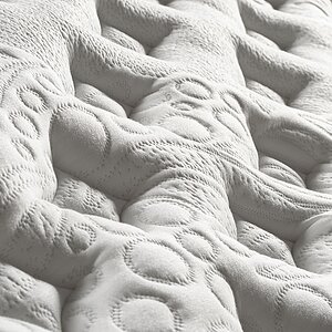 ������ Olimpia Charm � ������-������� ������ � ������ �������: 30 ��.