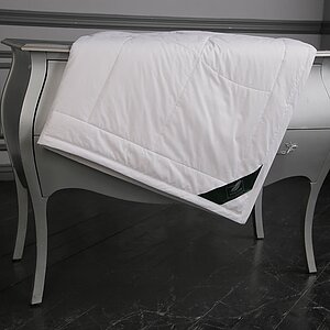 ������ Anna Flaum Merino, ������ � ������ � ������