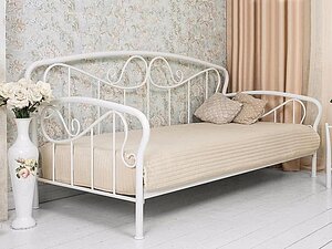   Woodville Sofa 90