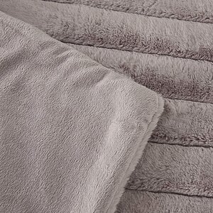 ���� Sofi De Marko �������, ������� � ���� 8472 �. � 42 �������