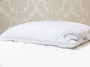 Шелковая подушка Luxe Dream Premium Silk Grand (1300 г) в съемном чехле