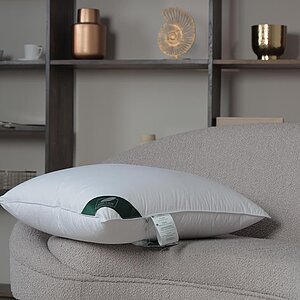 ������� Anna Flaum Perle, ������� 70�70 �� � ������������ ����� � ������� �������