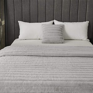 ���� Sofi De Marko �������, ����� � ���� 8472 �. � 43 �������