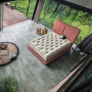 ������ Auriga Nair Medium � ���� 734390 �. � ����������� ������