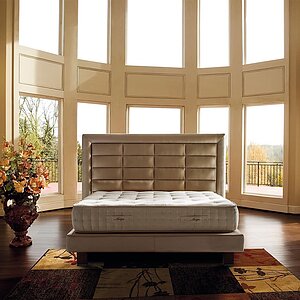 ������ Auriga Nair Medium � ���� 734390 �. � ��������� �������, ������������ ���: 200 ��.
