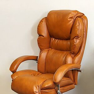 Кресло для руководителя Барон КВ-112-0466 рыже-коричневый