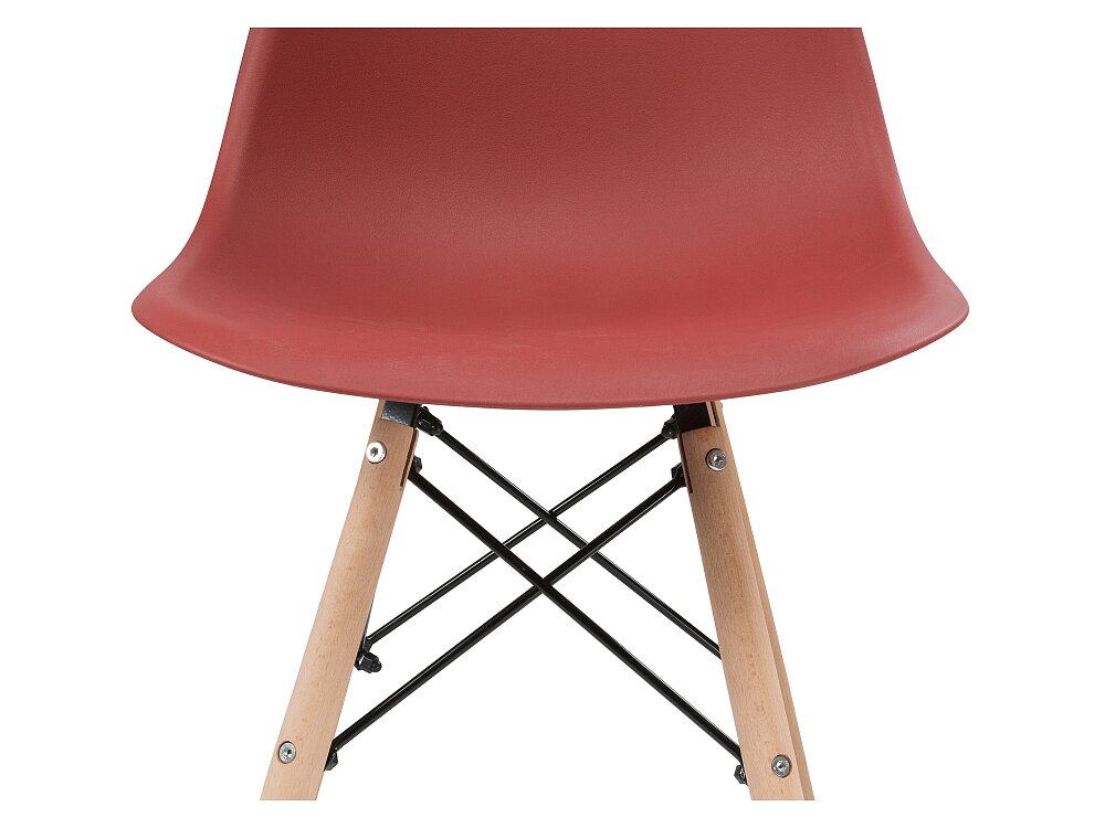   Eames PC-015 bordeaux