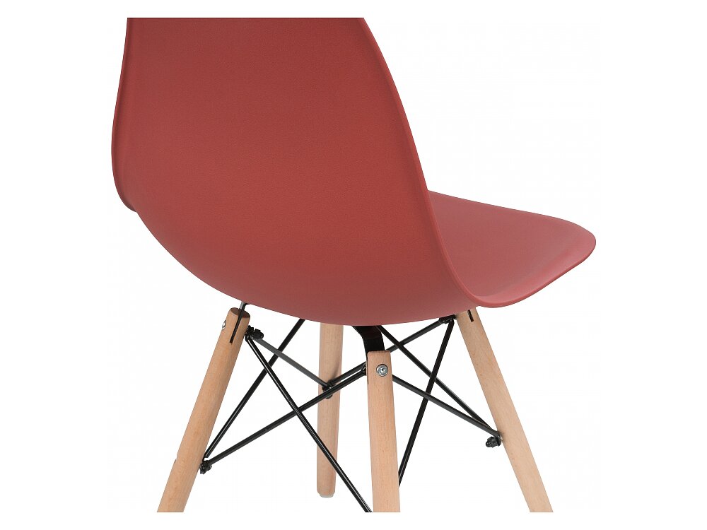   Eames PC-015 bordeaux