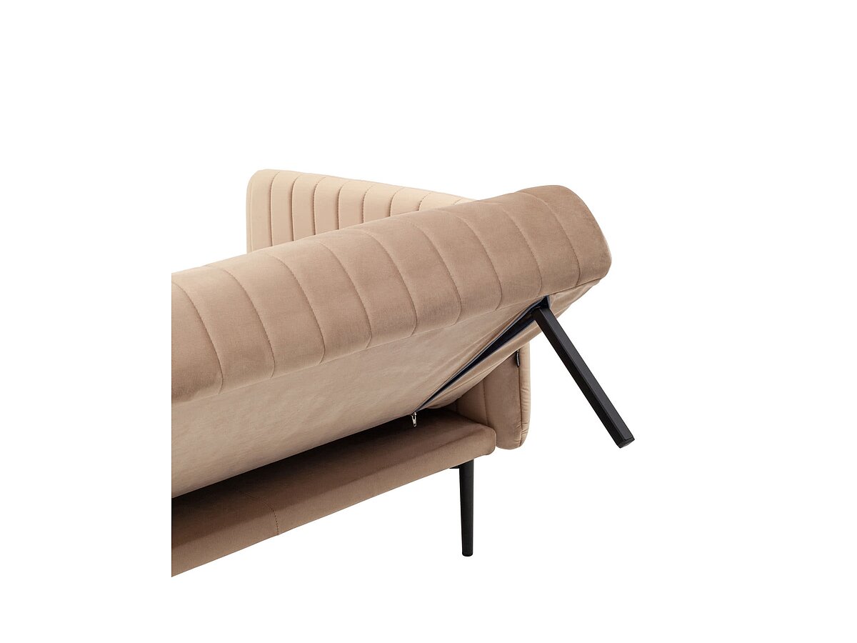 ����� ������ STOOL GROUP ������� �����