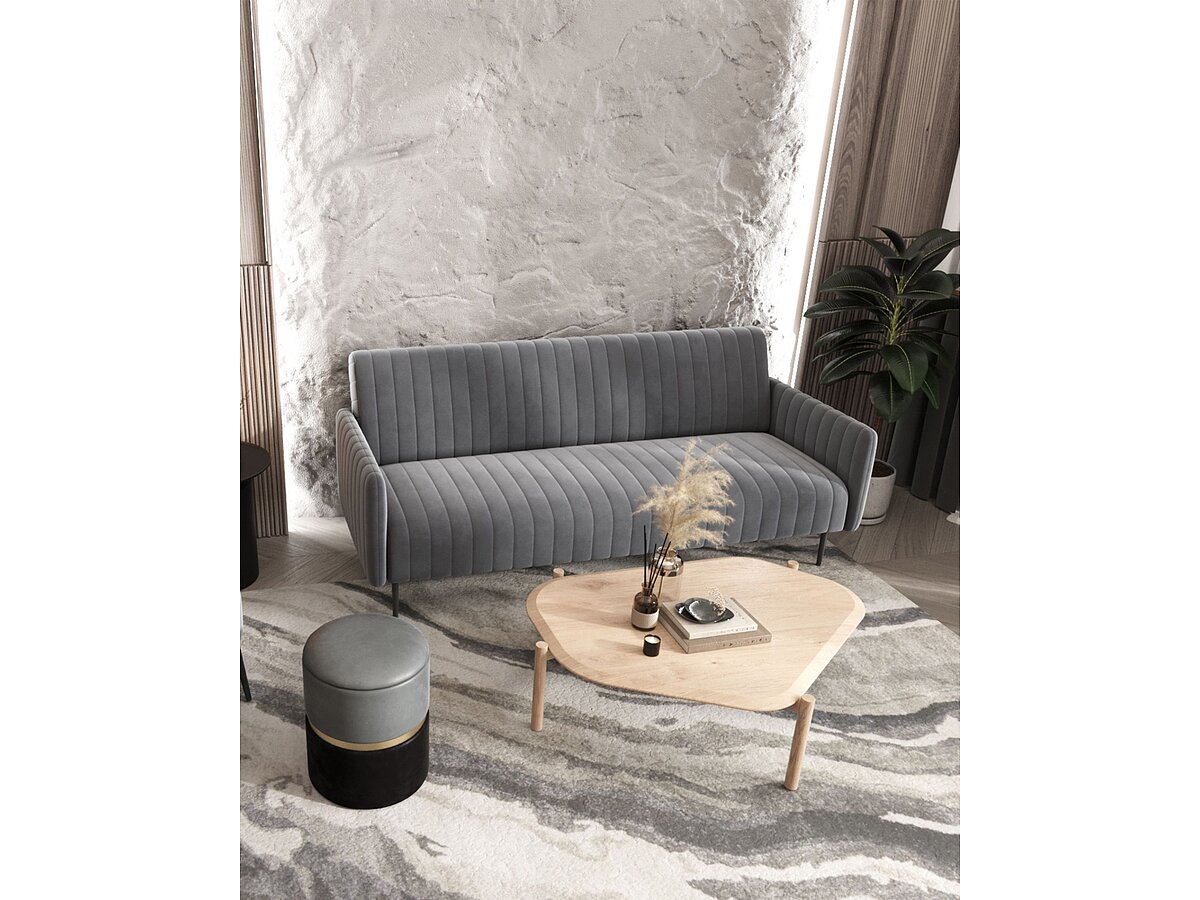 ����� ������ STOOL GROUP ������� �����