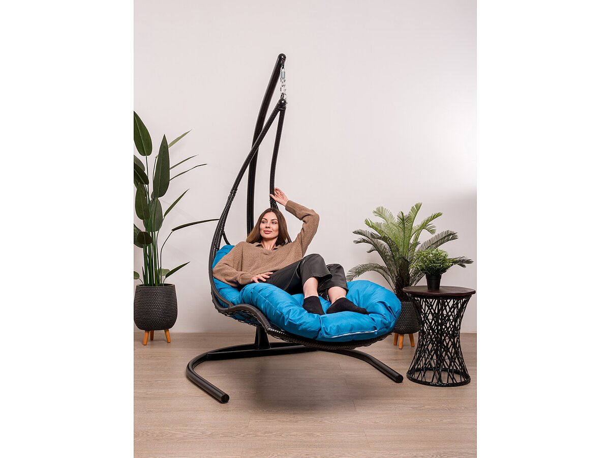 ��������� ������ M-group ������� � �������� ������ ������� �������