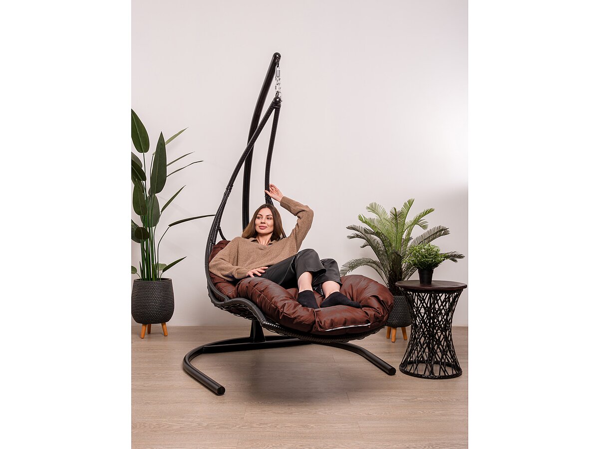 ��������� ������ M-group ������� � �������� ������ ���������� �������