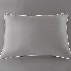 ���������� ����� Sofi De Marko ����� �20 � ���� 24064 �. � �������