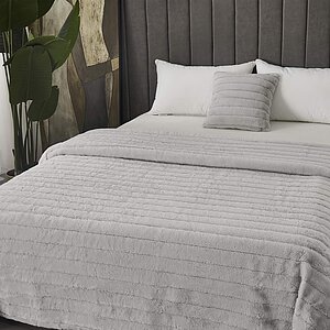 ���� Sofi De Marko �������, ����� � ���� 8472 �. � 43 �������