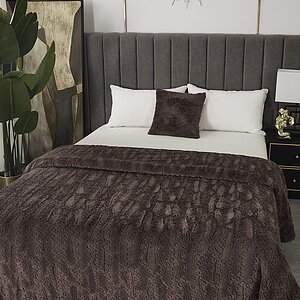 ���� Sofi De Marko ������, ������� � ���� 8112 �. � 44 �������