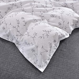 ���������� ����� Sofi De Marko ������ � ���� 10328 �. � 58 ��������