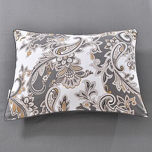 ���������� ����� Sofi De Marko �������� � ���� 10328 �. � 60 ��������