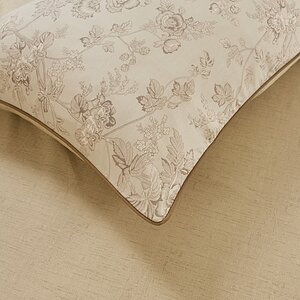 ���������� ����� Sofi De Marko ������ � ���� 10328 �. � 45 ��������