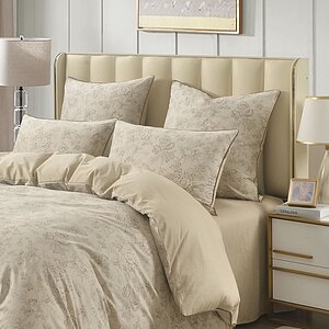 ���������� ����� Sofi De Marko ������ � ���� 10328 �. � 45 ��������