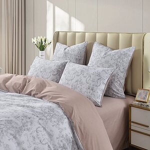 ���������� ����� Sofi De Marko ������� � ���� 10328 �. � 47 ��������