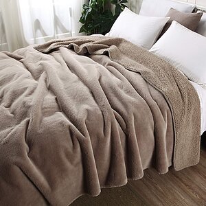 ���� Sofi De Marko �������, ������� � ���� 11744 �. � 41 ������