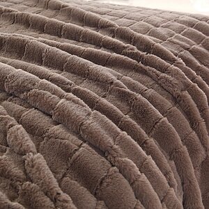 ���� Sofi De Marko ������, ���� � ���� 7936 �. � 56 ��������