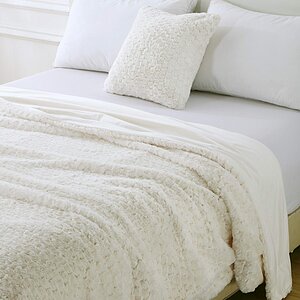 ���� Sofi De Marko �����, ������ � ���� 6856 �. � 50 ��������