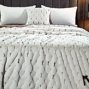 ����� ���� �� ����� Adriana