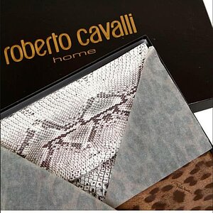���������� ����� Roberto Cavalli Grace � ���� 83738 �. � ������� � ������