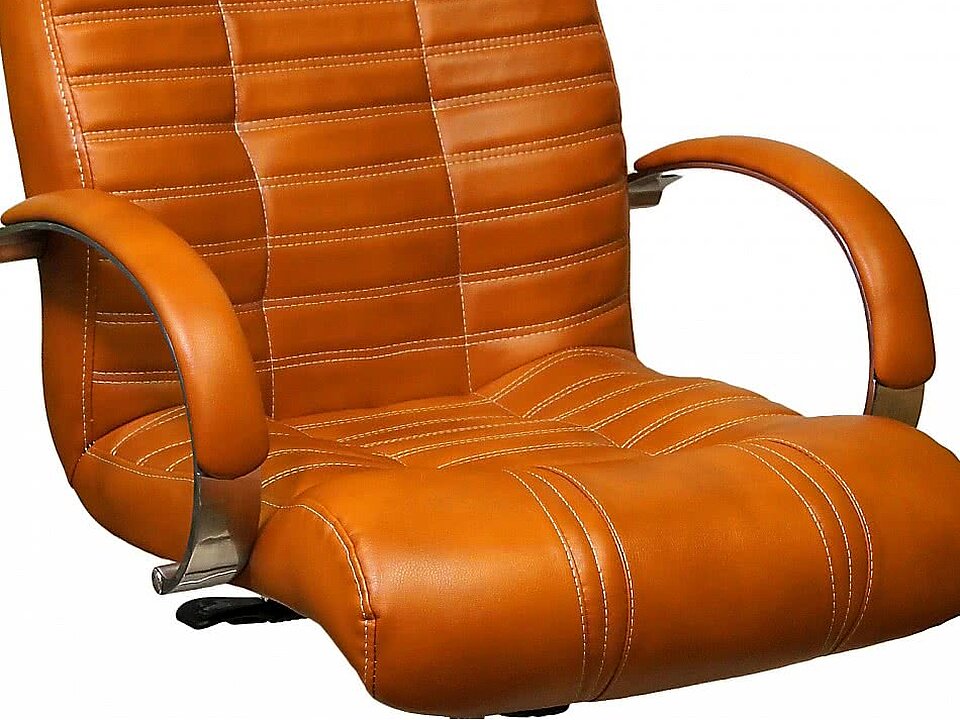 Кресло для руководителя Атлант КВ-112_0466 рыже-коричневый