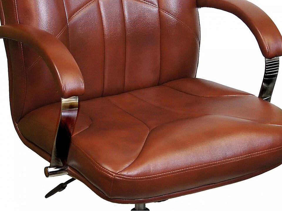 Кресло для руководителя Нэкст КВ-112_0468 коричневый