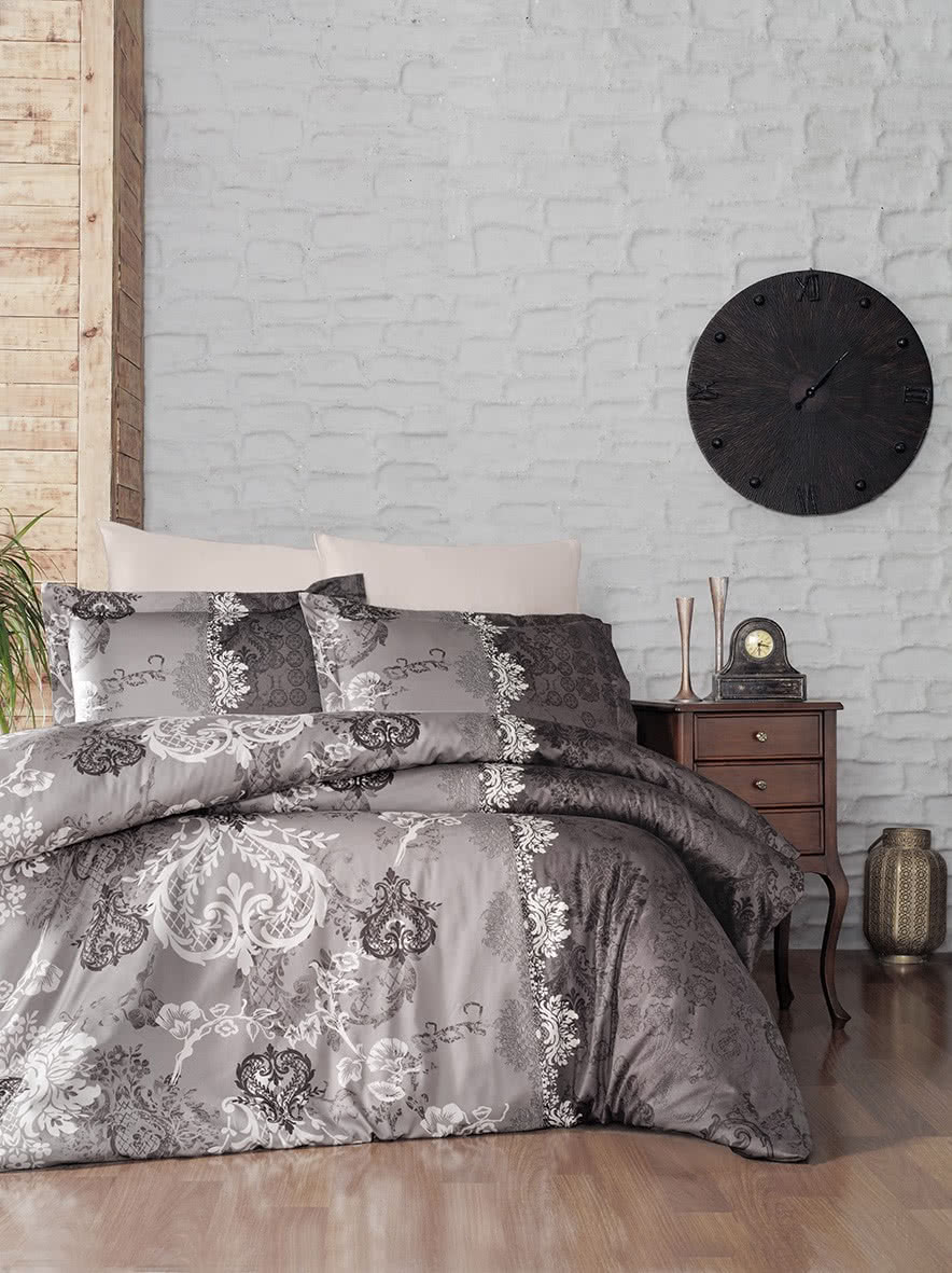 ���������� ����� DO&CO Lona, ����������