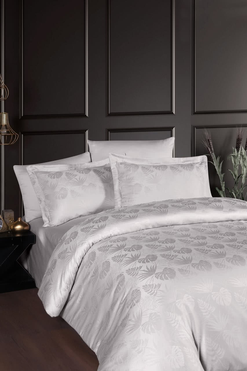 ���������� ����� DO&CO Nichol, �������