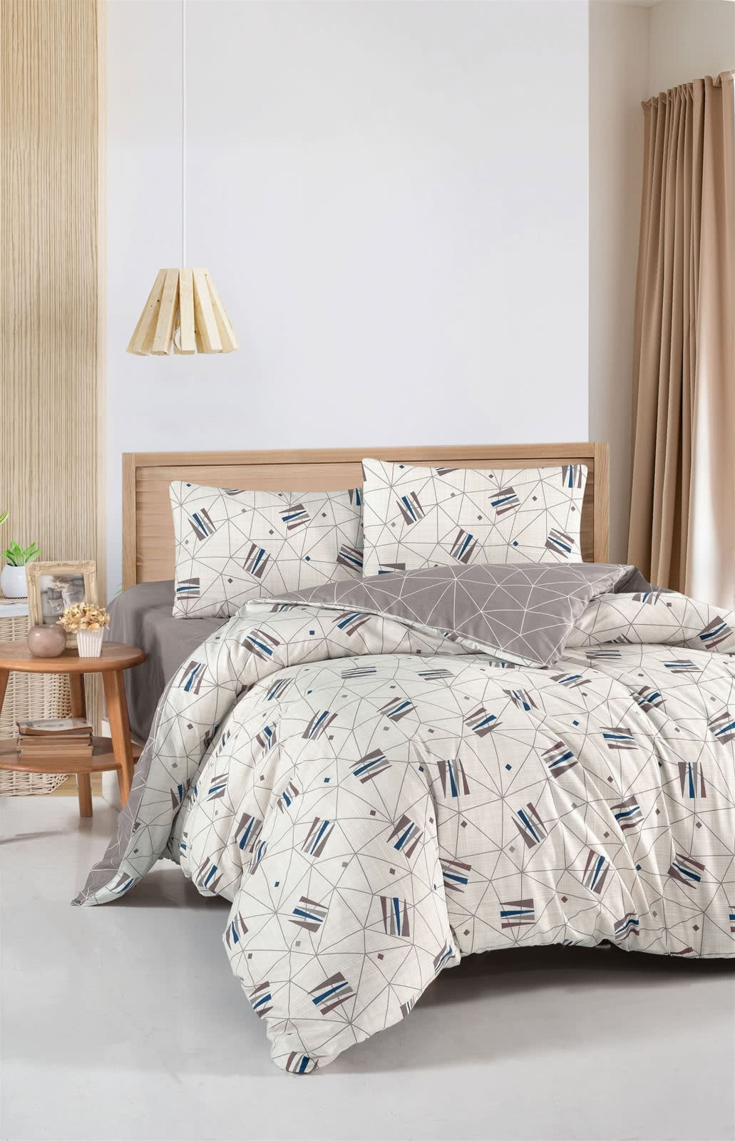 ���������� ����� DO&CO Adrian, ����������