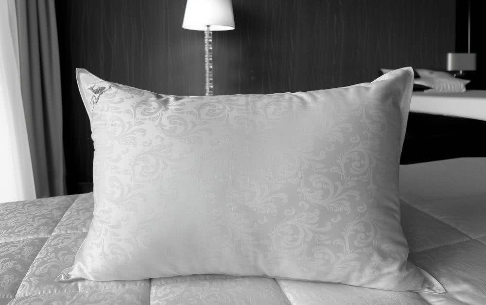 ������� Primavelle Swan premium 70x70