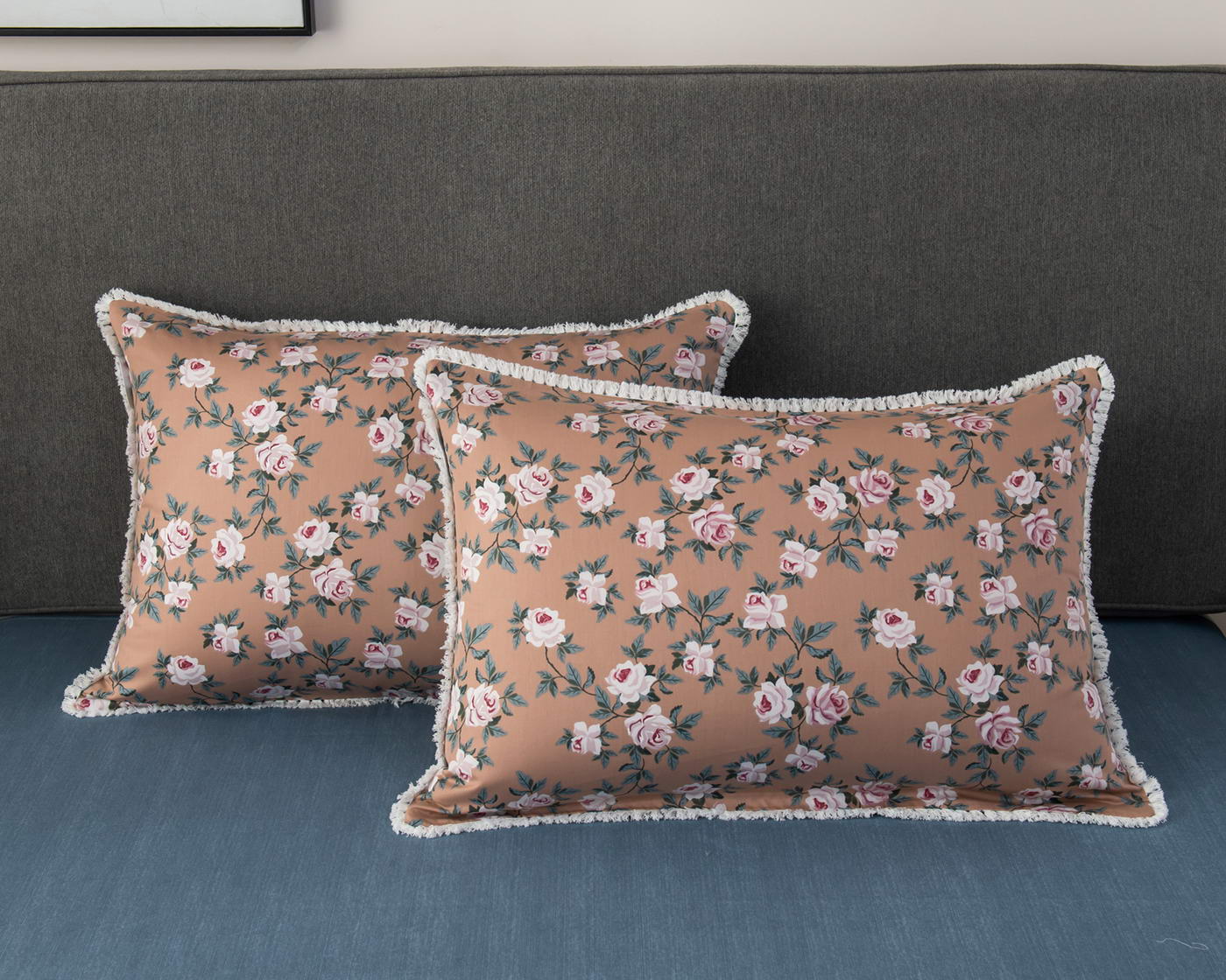 ���������� ����� � ������� Sofi De Marko ��������� �51 � ����� � 40 ��������