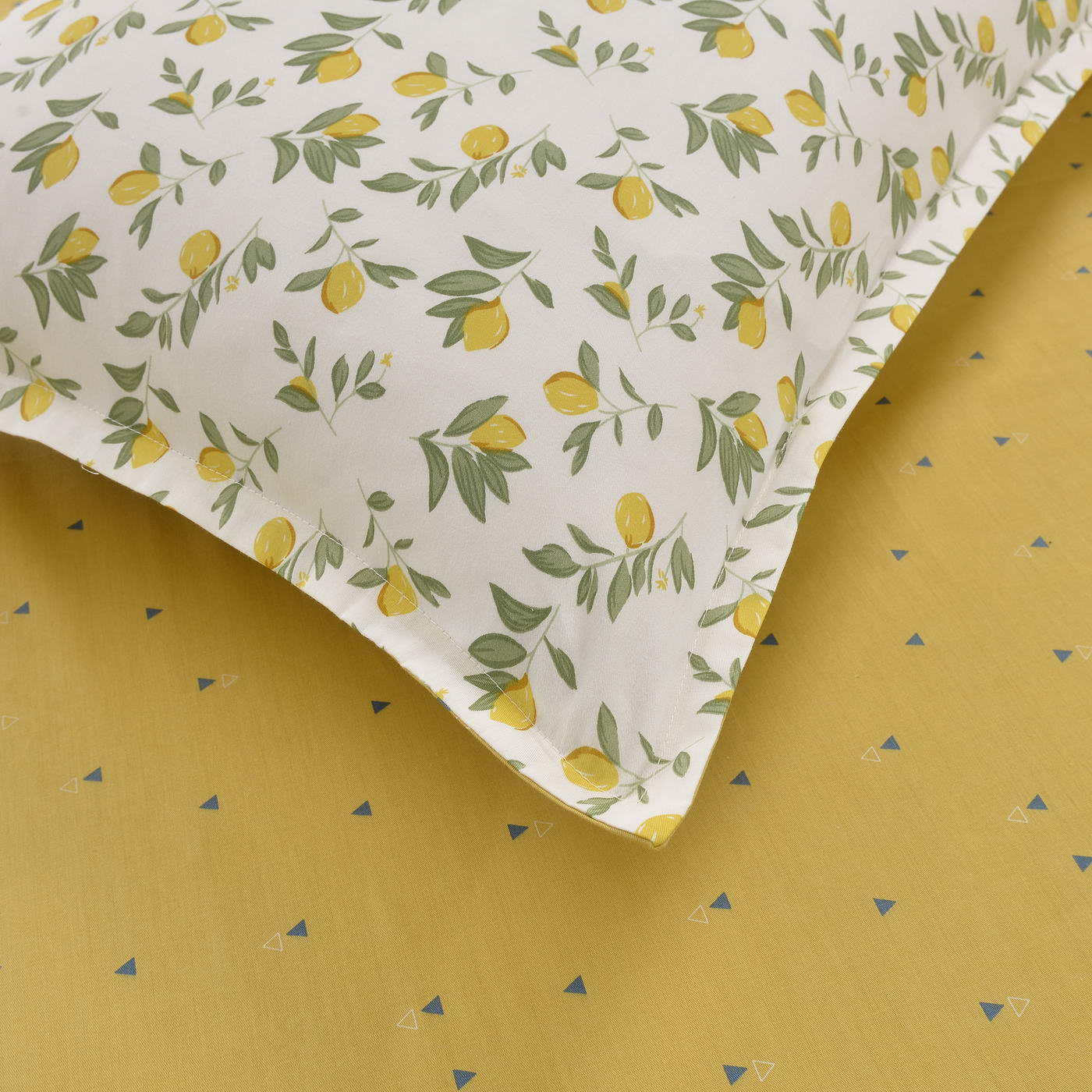 ���������� ����� Sofi De Marko ������ � ���� 11520 �. � �����